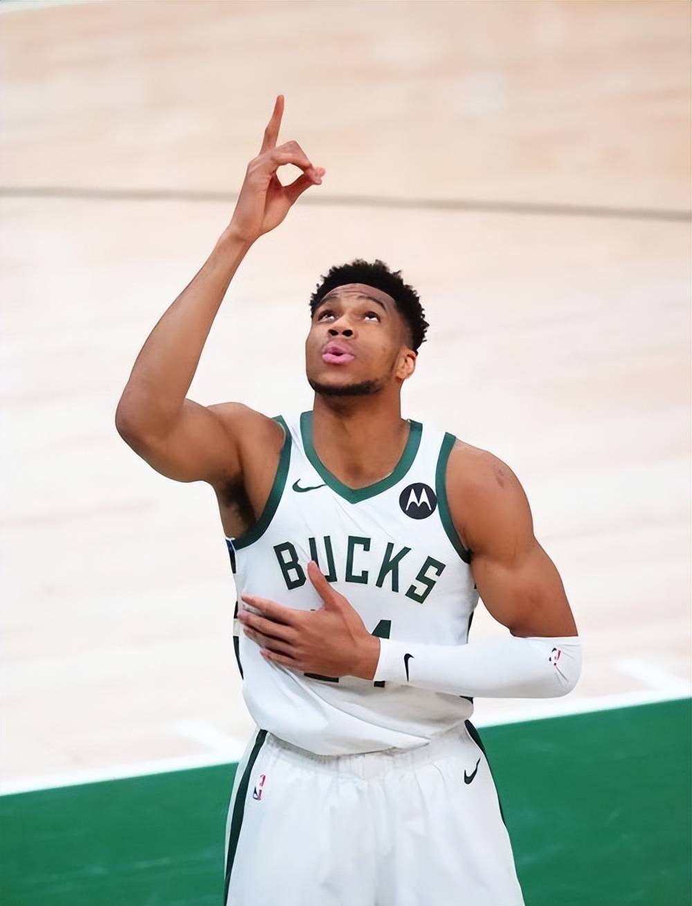 博主谈徐根宝难觅接班人：崇明基地待遇不行，管理方法落伍（博主称徐根宝后继乏人：崇明基地待遇偏低，管理方式陈旧）