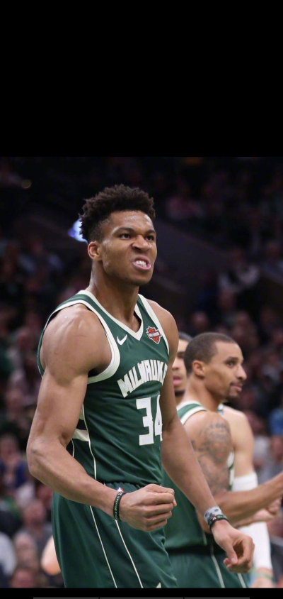 罗马诺：米兰和戴维没接触，球员经纪人否认所有冬窗离队传闻（罗马诺：米兰与戴维无接触，球员经纪人否认冬窗离队传闻）