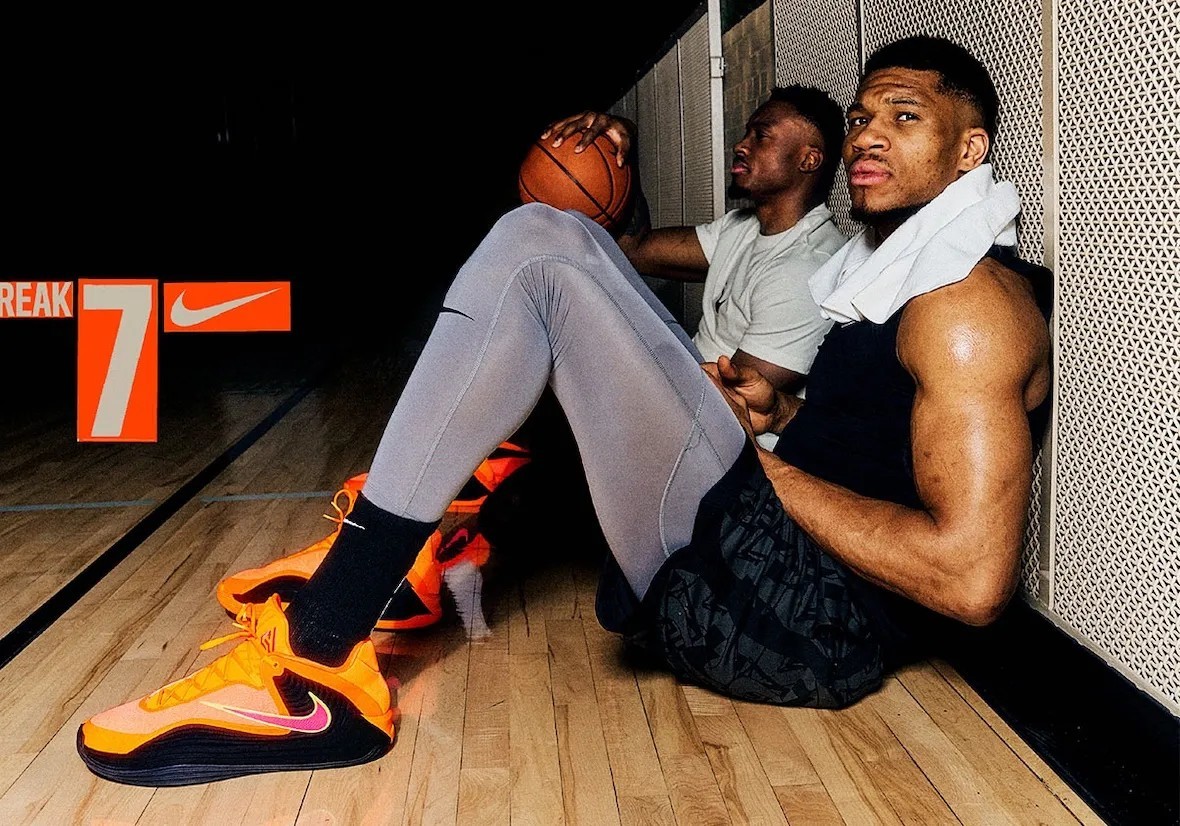 2次，阿劳霍是欧冠改制以来染红次数并列最多的巴萨球员（欧冠改制后，阿劳霍两次染红，追平巴萨队内最多纪录）