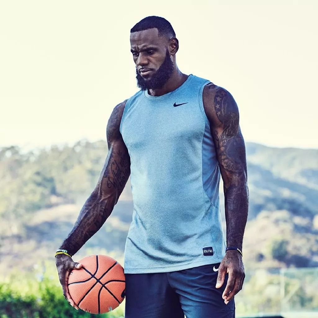 梅开二度+绝杀，C罗当选利雅得胜利vs费哈全场最佳球员（双响加绝杀！C罗当选利雅得胜利战费哈本场最佳）