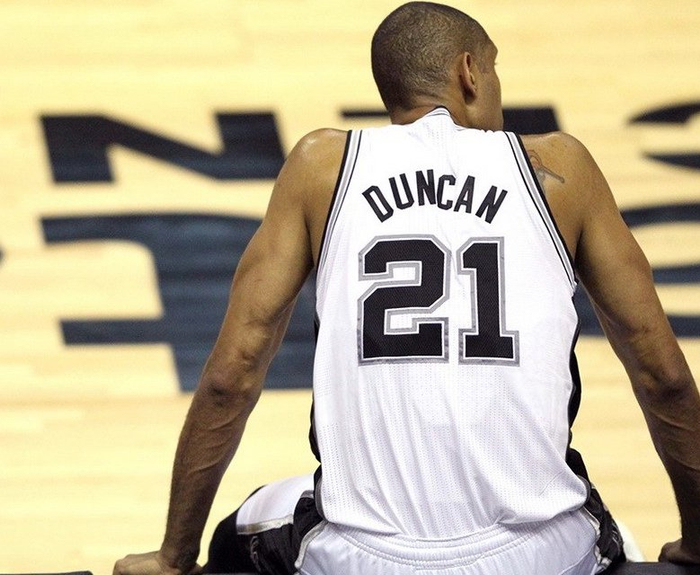 英超战报：亚当斯中圈吊门，勒菲传射，桑德兰3-2伯恩茅斯（英超赛况：亚当斯中圈吊射破门，勒菲一传一射，桑德兰3-2力克伯恩茅斯）