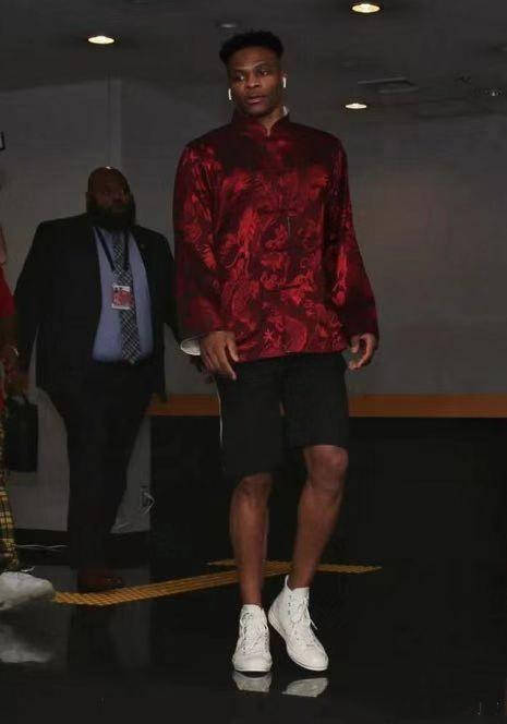 徐根宝：希望海港为国输送更多优秀球员，我们的目标是世界杯（徐根宝：期待海港为国培养更多精英球员，终极目标剑指世界杯）