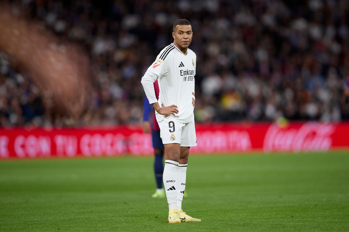 football-possession-play